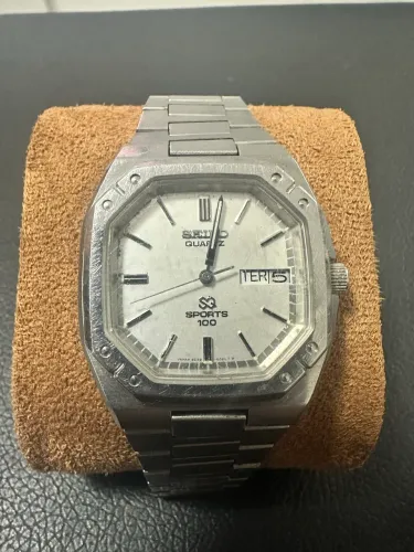 Relógio vintage Seiko Sports 100 Quartz - Caixa Octogonal - Pulseira Original Seiko