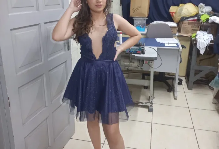Vestido debutante 2 em 1 com pedraria