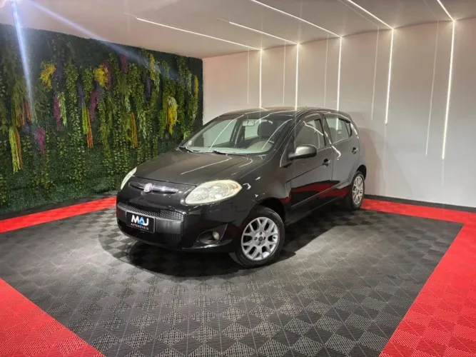 Fiat Palio Essence 1.6 Flex 16V 5P 2013