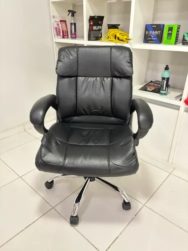 Cadeira de escritório, estilo presidente 