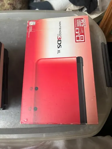 Nintendo 3DS XL Vermelho Perfeito Estado + Carregador