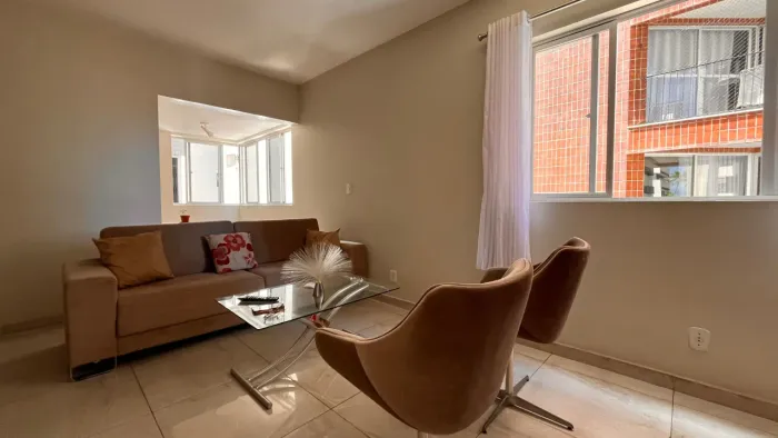 Apartamento localizado há 1 quadra da orla de ponta verde