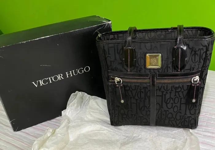 Bolsa Vítor Hugo Original com Caixa