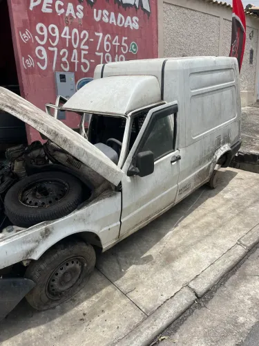 Fiorino sucata para retirada de peça 2011