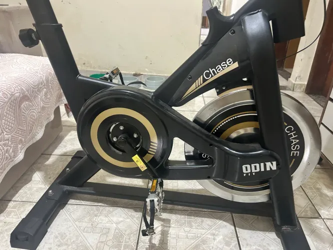 Bicicleta ergométrica Odin Fit pouco usada