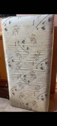  Vendo Cama box solteiro 