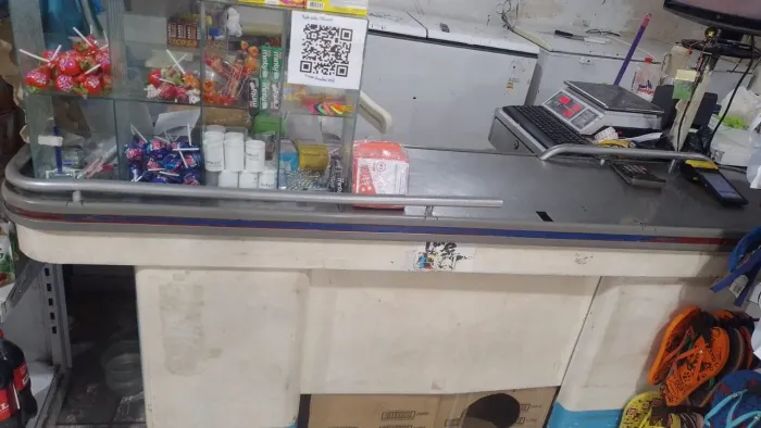 Vende-se caixa de mercadinho 