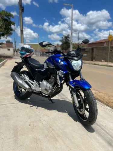 Cb twister 250f Azul - muito nova