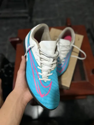 Chuteira Nike Phantom GX futsal