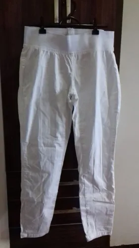 Calça branca Feminina Clock House n°44 50,00