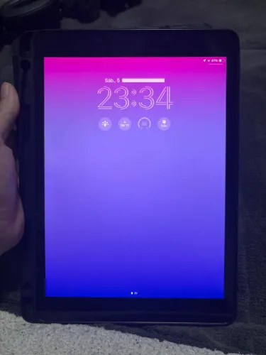 Ipad Prateado 9° Geração - 64 GB