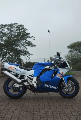 Suzuki 750