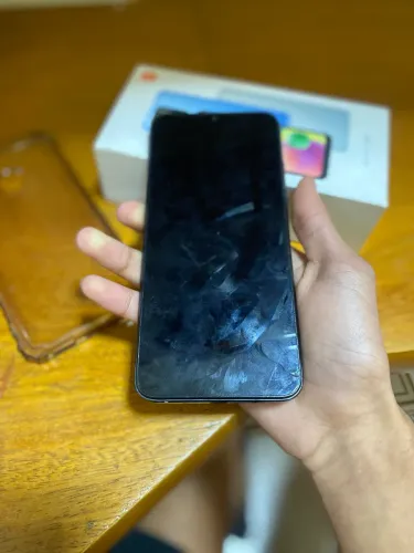 Redmi 10A 128GB + Caixa + Capinha - R$ 450