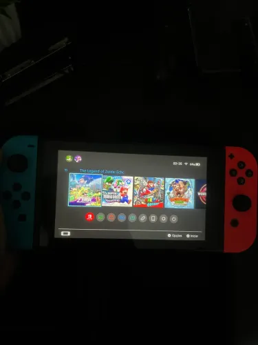 Nintendo Switch V2 *DESBLOQUEADO*