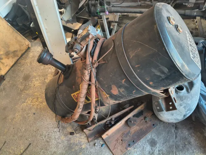 Vendo Kit de Bomba Hidráulica HYVA 