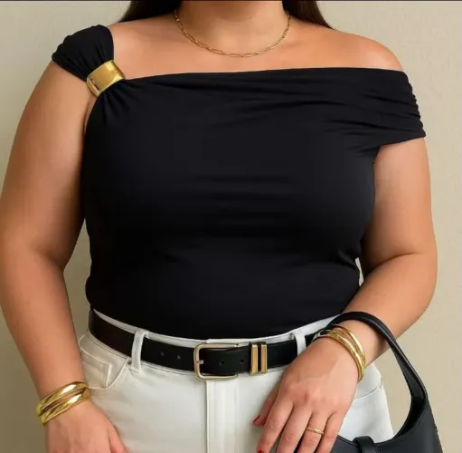 BLUSA FEMININA PLUS SIZE - OMBRO CAÍDO