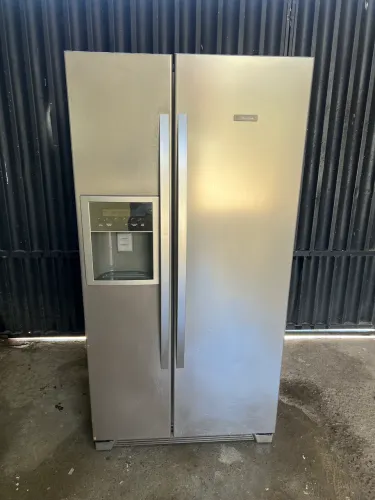 Geladeira Electrolux Side By Side titanium conservada