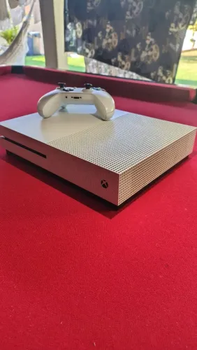 Xbox One S