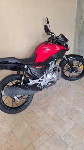 Start 160 2025. Moto muito nova com baixa km *