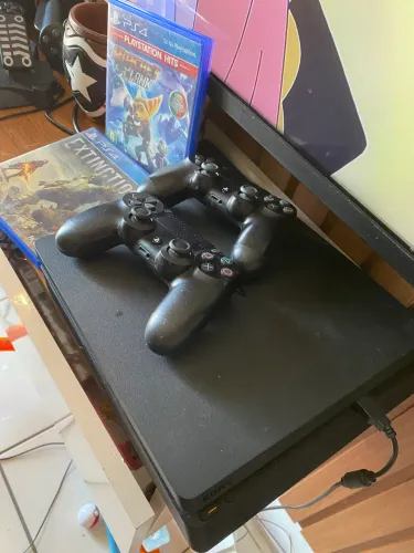 Ps4 1 terá completo 