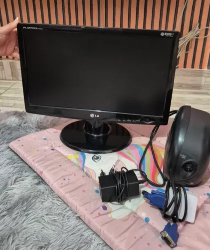 MONITOR LCD À VENDA + ESTABILIZADOR