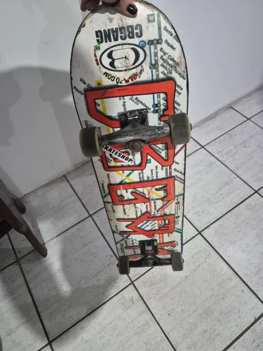 Skate completo em bom estado