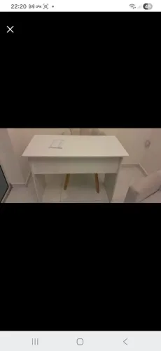 Mesa escritório com tampo de vidro