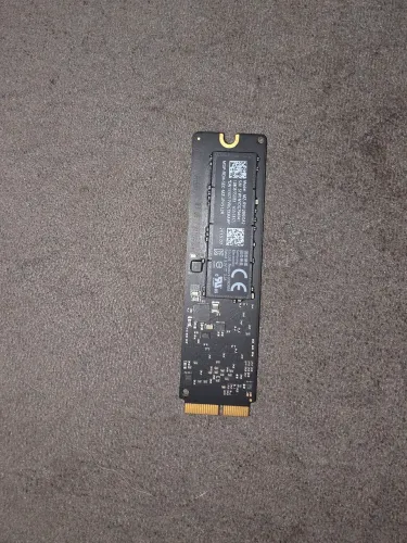 VENDO SSD 128GB PARA MACBOOK.