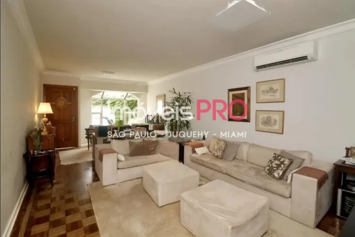 Vila Nova Conceição - Casa com 1 suíte, 3 dormitório(s) e 2 vaga(s) de garagem, para venda