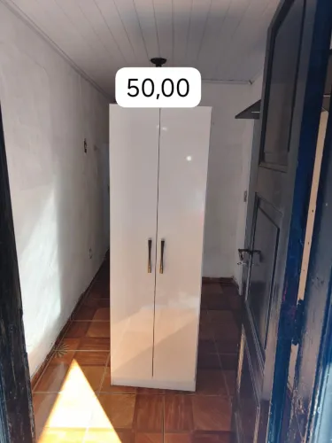 Armário multiuso