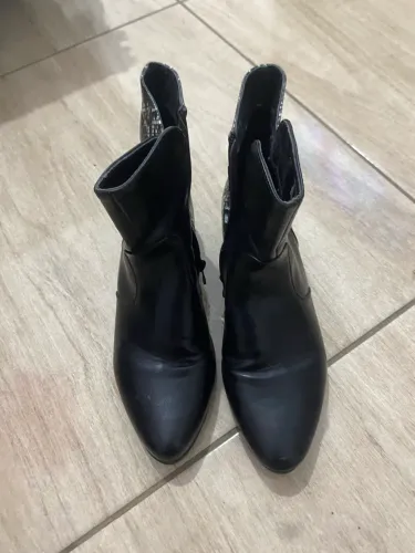 Bota Mooncity feminina t39