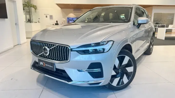 Volvo XC-60 T-8 Ultimate 2.0 AWD (híbrido) 2024