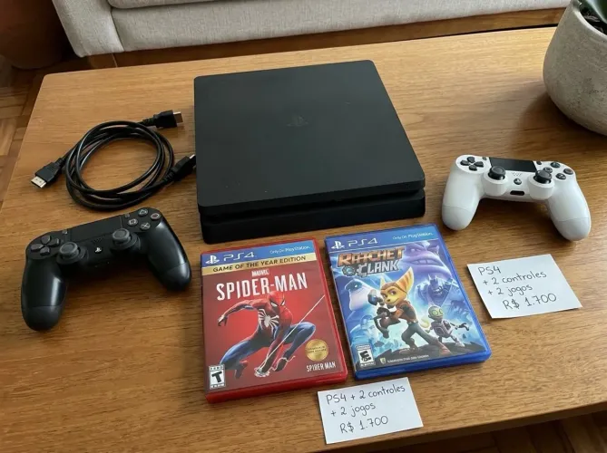 PLAYSTATION 4 (PS4) 500GB + 2 CONTROLES + 2 JOGOS