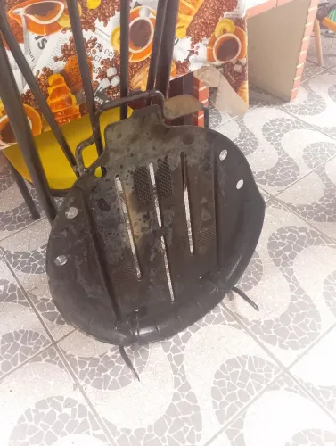 Suporte para estepe Palio wekend