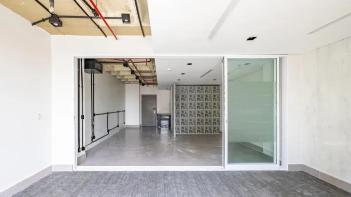 Sala comercial com 56 m² para locação no Metropolitan Business