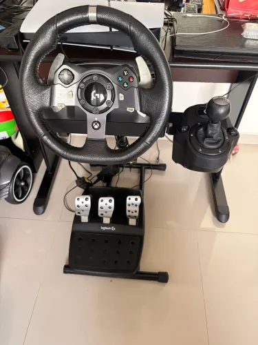Volante Logitech g920 + câmbio e cookpit