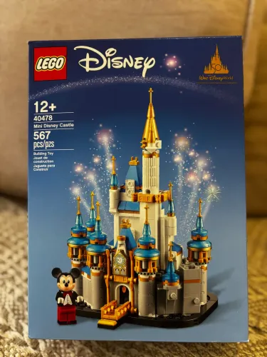 LEGO Disney 40478 - Mini Castelo da Disney (567 peças + Minifigura do Mickey Mouse