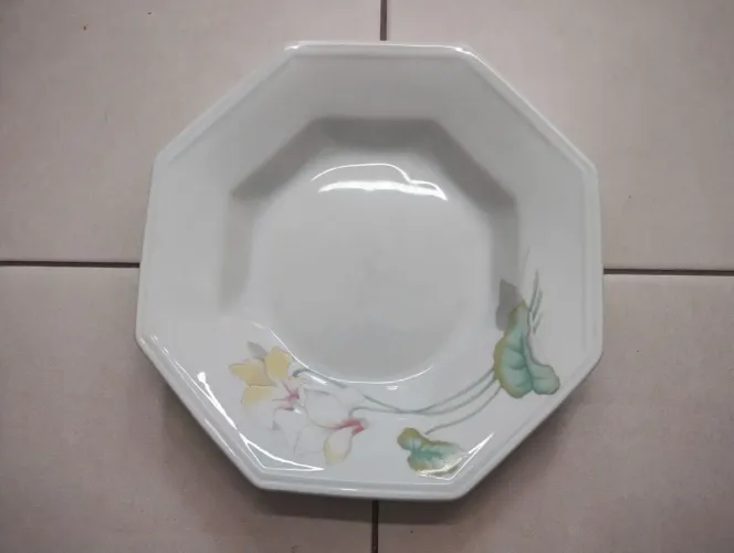 Prato fundo em porcelana Schmidt