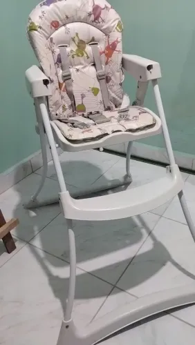 Cadeirinha de alimentação