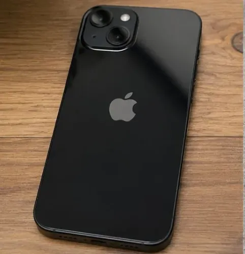 Iphone 13 128gb 86% preto (imagem de ia mudando o cenário) ZERO TRINCOS
