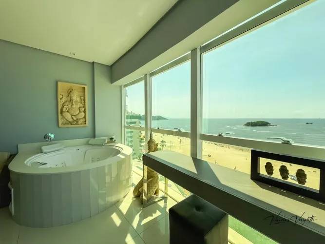 Apartamento para Locação em Balneário Camboriú, Centro, 3 dormitórios, 2 suítes, 5 banheir