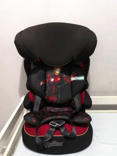 Cadeira Para Auto Marvel Homem De Ferro Beline Luxe 9 À 36Kg Preta e Vermelha