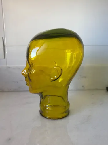 Cabeça de Vidro Decorativa - Amarela - Peça de Design