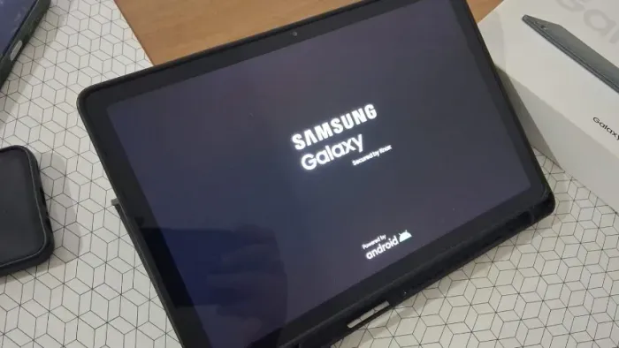 Tablet A9+