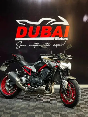 KAWAZAKI Z900 2023