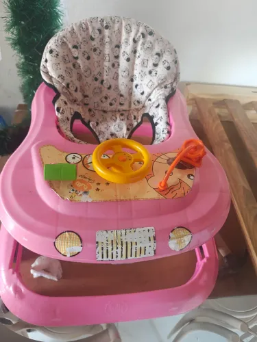 Andador infantil feminino
