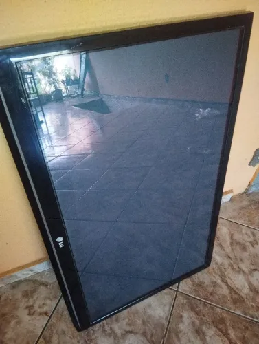 Tv LG plasma 42 pokegadas