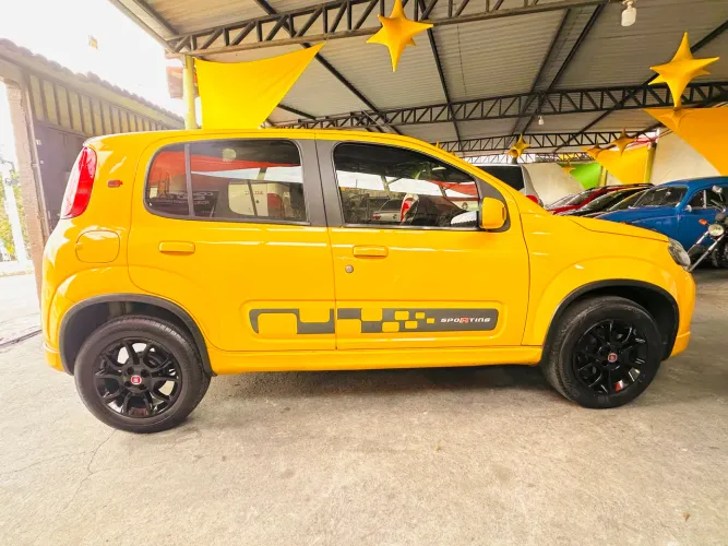 Fiat Uno Sporting 1.4 EVO Fire Flex 8V 4P 2012
