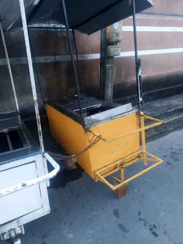Vende- se carrinhos de lanche