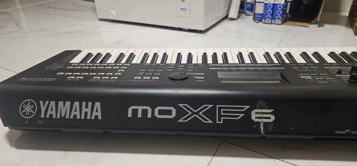 Sintetizador Yamaha MOXF6